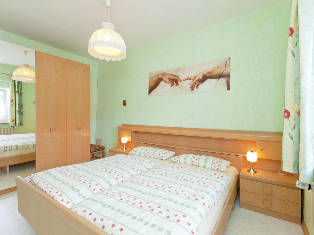 Near The Nurburgring With Terrace Appartement Hillesheim